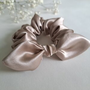 TalvEst siidist juuksekumm (scrunchie/patsikumm) cappuccino M lipsuga