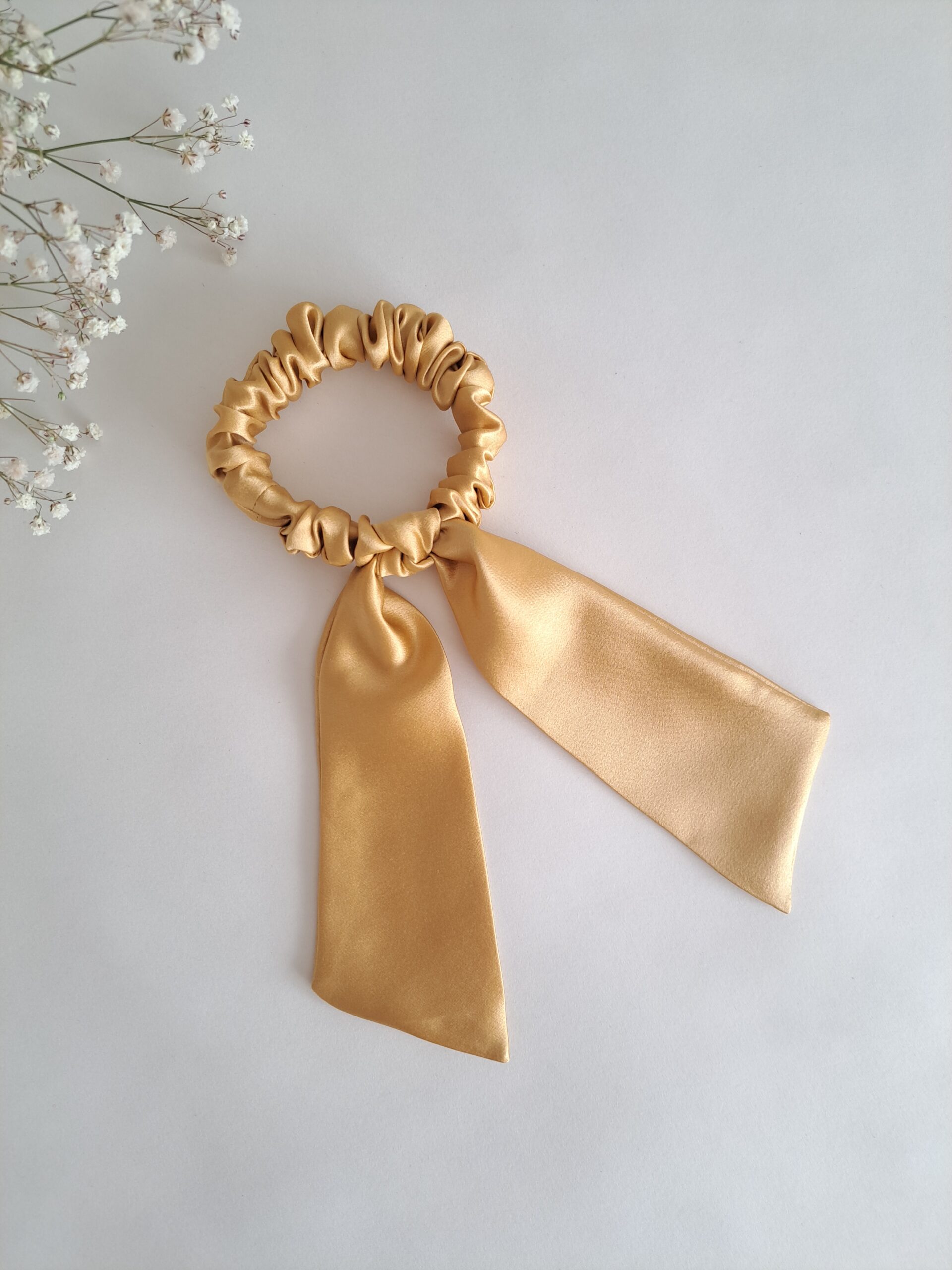 TalvEst siidist juuksekumm (scrunchie/patsikumm) kuldne S lehviga