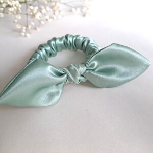 TalvEst siidist juuksekumm (scrunchie/patsikumm) mündiroheline S lipsuga