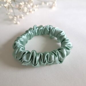 TalvEst siidist juuksekumm (scrunchie/patsikumm) mündiroheline S