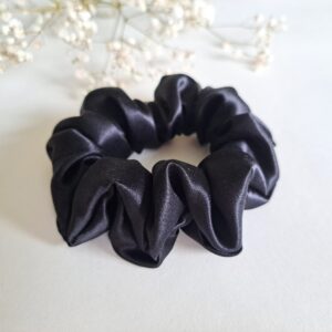 TalvEst siidist juuksekumm (scrunchie/patsikumm) must M