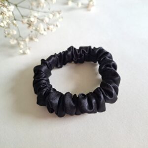 TalvEst siidist juuksekumm (scrunchie/patsikumm) must S