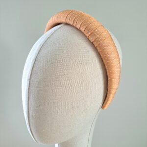 TalvEst käsitöö peavõru - kaetud oranžikas-kollase siidiga